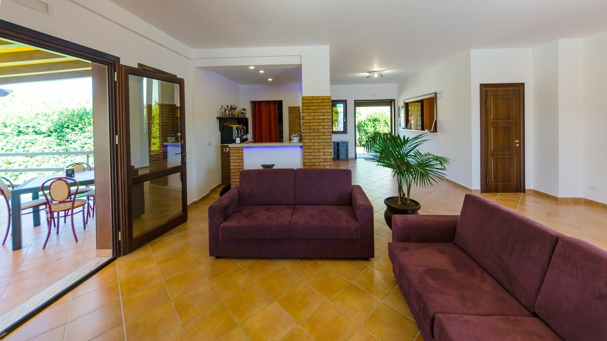 Residence Hydria Кампофеличе-ди-Роччелла Экстерьер фото